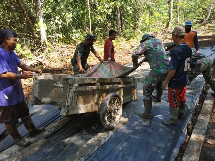 TMMD Ke-108 Tahun 2020 Kodim 0303/Bengkalis Bangun Jalan di TEMIANG