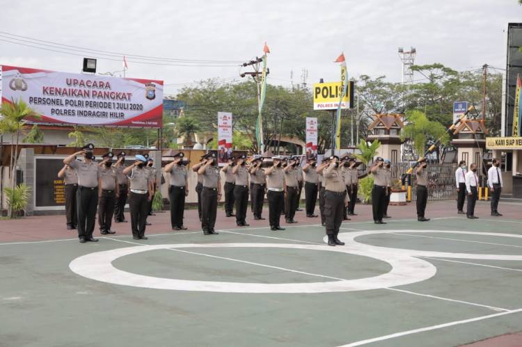 Sebanyak 40 Personil Jajaran Polres Inhil Mendapatkan Kenaikan Pangkat Setingkat