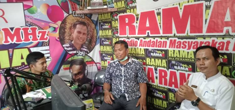 Ketua Komisi I DPRD Kampar, Paparkan Bahaya Narkoba Di Radio RAMA FM