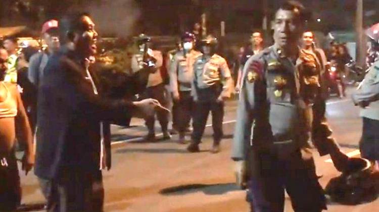 Sejumlah Kios dan Ruko Hancur Akibat Tawuran Antar Warga Kampung di Medan