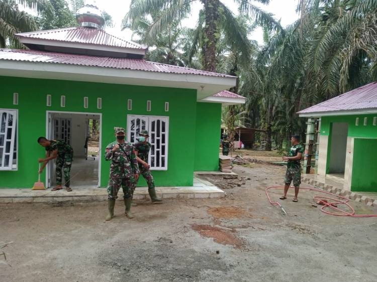 Rehab Mushollah Nurul Ikhlas Sasaran 11 TMMD Ke-111 Kodim 0321/Rohil Hampir Rampung 