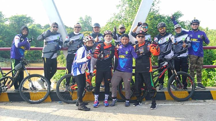Jaga Kebugaran, Alhuda Bike Cummunity (ABC) &lsquo;Goes&rsquo; dari Tembilahan Hingga Tempuling