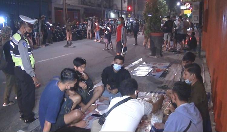 Survey LSI: 33,6 Persen Masyarakat Merasa Kecil Kemungkinan Tertular Covid-19