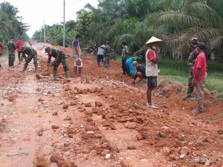 Pembangunan Aukas di Pekaitan Terus Digesa Satgas TMMD