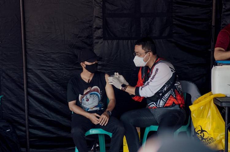 Kapolres Banjar Apresiasi Himpunan Pengusaha Muda Indonesia (HIMPI) Kota Banjar Gelar Vaksinasi
