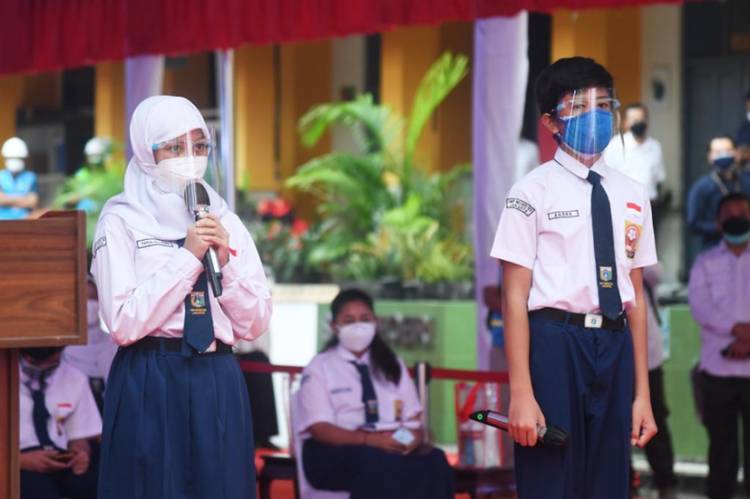Para Pelajar Ungkapkan Kerinduan Sekolah Tatap Muka kepada Presiden Jokowi