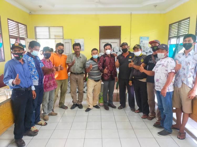 Berkat Aspirasi Ketua DPRD Rohil, Kelompok Tani Dapat Bantuan 