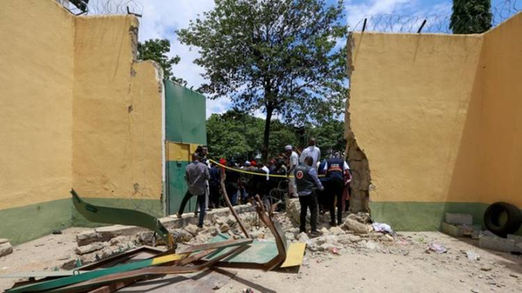 Pasukan Keamanan Nigeria Tangkap Kembali 27 Napi ISIS yang Kabur dari LP