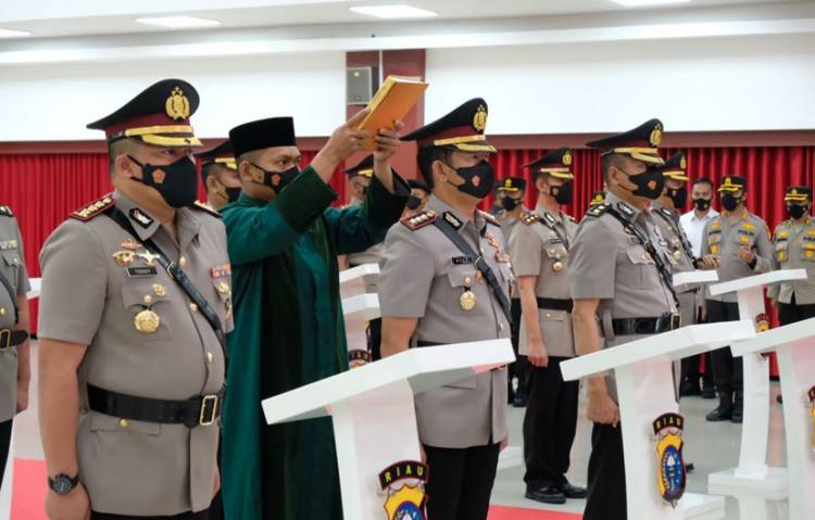 Kapolda Riau Irjen Moh Iqbal Pimpin Sertijab 7 Pejabat di Lingkungan Polda Riau
