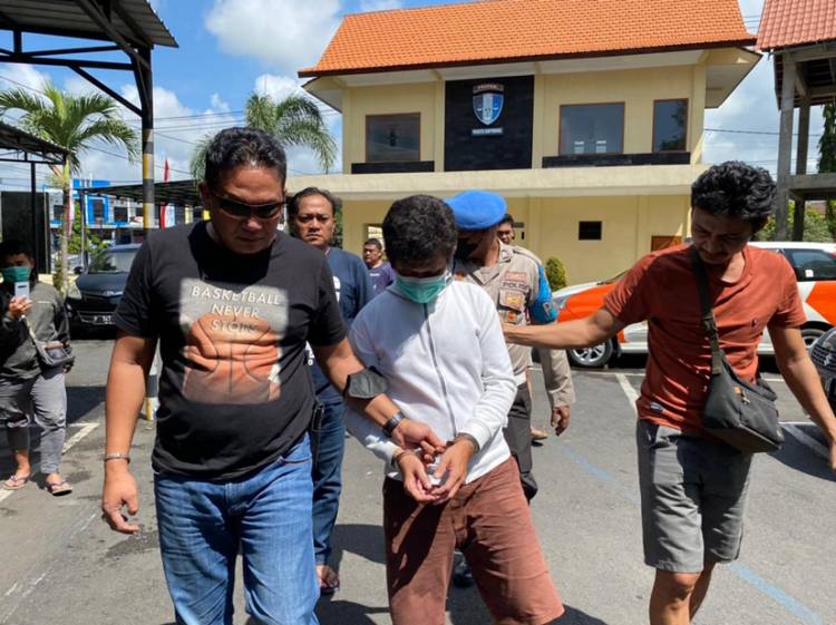 Kurang dari 19 Jam, Polresta Banyuwangi Amankan Pria yang Onani di Taman Sritanjung