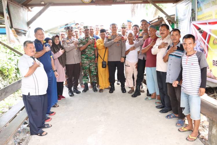 Polres Inhil Gelar Jumat Curhat di Seberang Tembilahan 