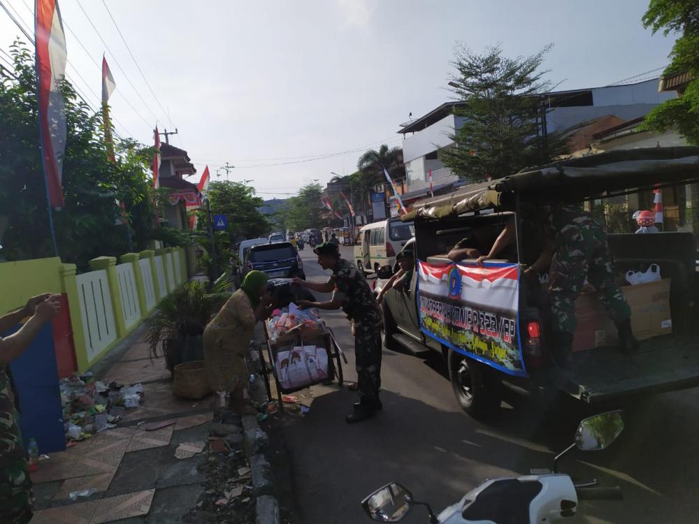 Jumat Berkah Yonif Raider 323/BP