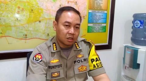 Polisi Terbakar Saat Mengamankan Unjuk Rasa Beberapa Waktu Yang Lalu Meninggal Dunia