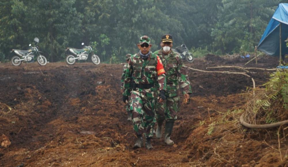Dandim 0314/Inhil Harapkan Peran Pemerintah Ikut Serta Merubah Mindset Masyarakat Membuka Lahan Tanpa Membakar 