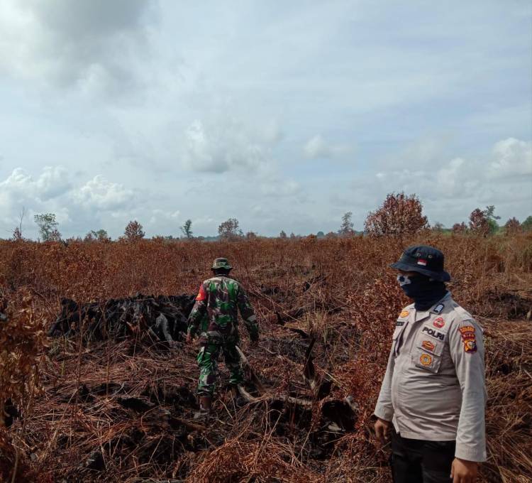Pasca Karhutla di Desa Kuala Terusan, TNI Polri dan MPA Patroli Bersama Antisipasi Karhutla