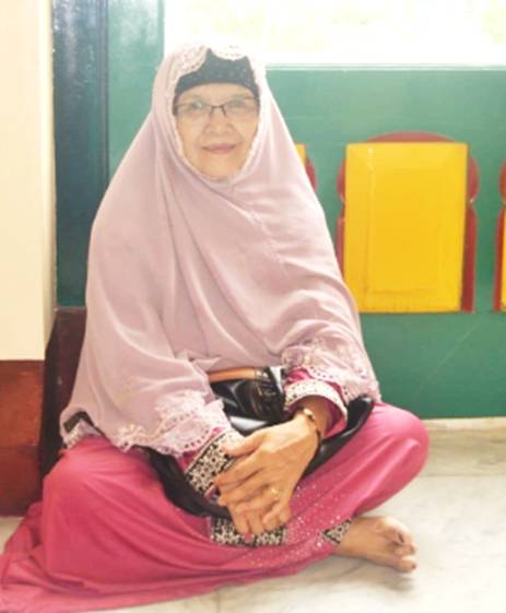 Hj. Ainah, Puluhan Tahun Berkurban Seekor Sapi karena Mencintai Orang Kurang Mampu