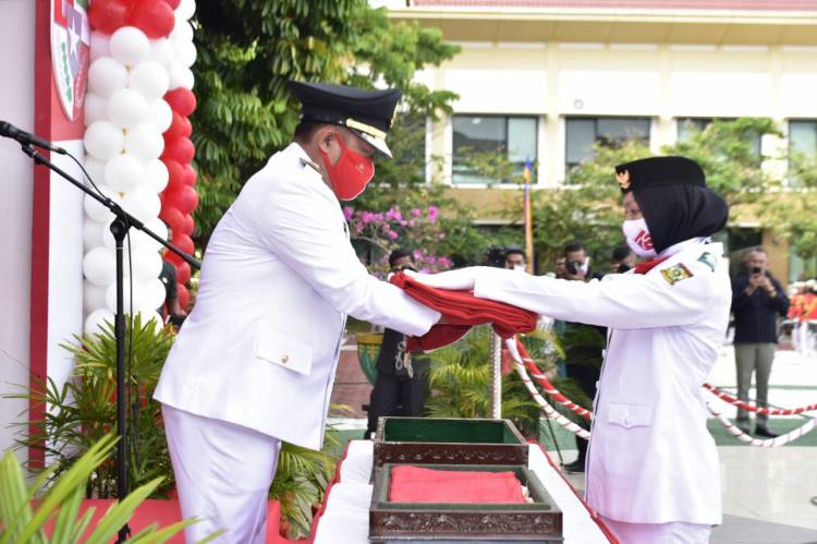 Upacara HUT RI ke-75 tingkat Kabupaten Kampar Berlangsung Khidmat dengan Protokol Kesehatan