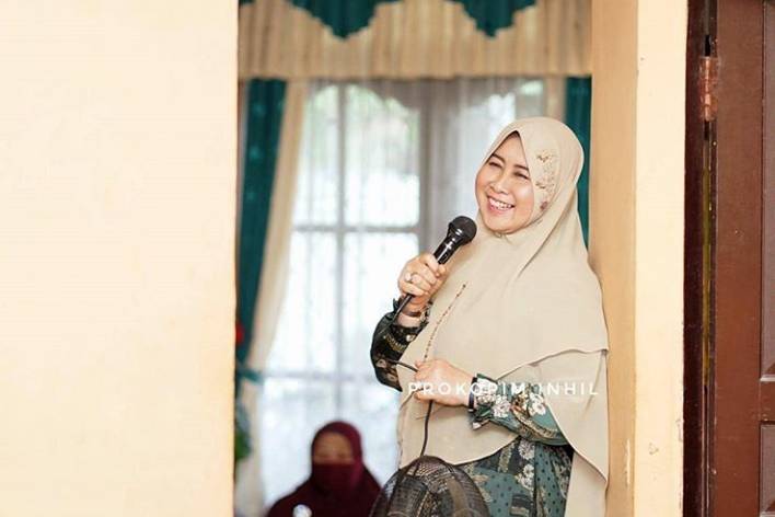 Ketua TP PKK Kab Inhil Hj Zulaikhah Wardan Hadir Arisan Penguyuban Klenting Kuning