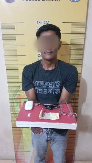 Selip Sabu Di Lembaran uang Lima Ribu Seorang Pria Diamankan Polisi