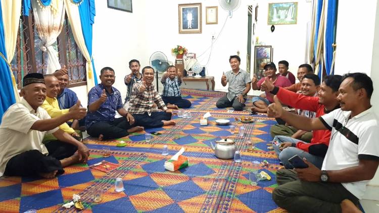 Sulitnya Urus KTP jadi Keluhan Warga Desa Bukit Kerikil kepada Balonwabup Bengkalis Bagus Santoso