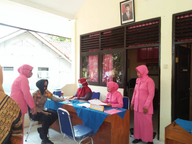 Kapolres Banjar Kunjungi Posyandu Kemala Bhayangkari Cabang Banjar
