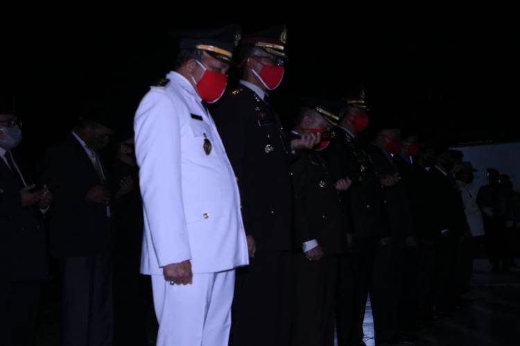 Dandim 0104/A.Tim Pimpin Apel Kehormatan dan Renungan Suci