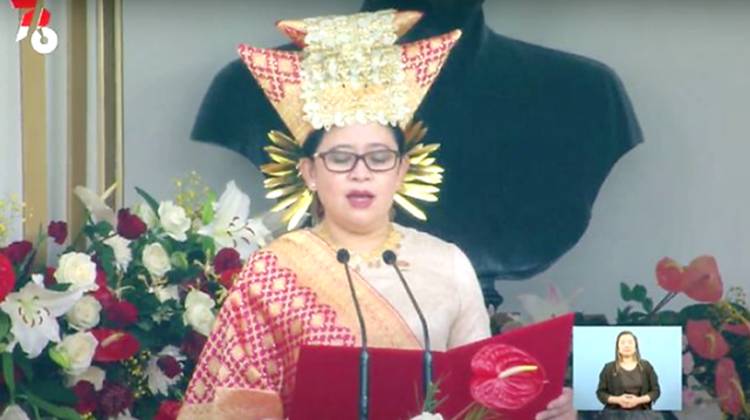 Kenakan Baju Adat Minang, Ternyata Puan Maharani Keturunan Anak Seorang Datuak dari Tanah Datar