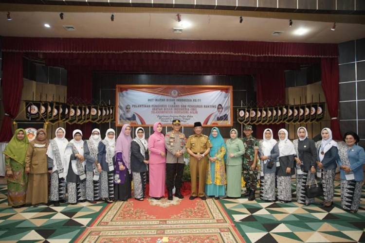Hadiri HUT IBI ke-71, Bupati Berharap IBI Lebih Berperan dalam Menekan Angka Stunting di Inhil