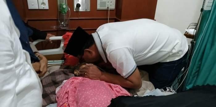 Rohil Berduka, Ibunda Tercinta Bupati Rokan Hilir Tutup Usia