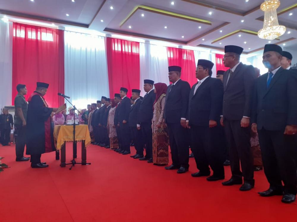 45 Anggota DPRD Rohil Dilantik, Ini Nama-namanya