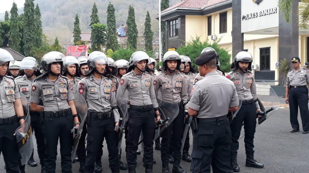 Polres Banjar Gelar Latihan pengendalian massa Jelang Pilkades serentak
