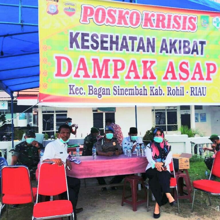 Asap Kembali Menebal, Selain Bagi-Bagi Masker, Upika Dirikan Posko Krisis Dampak Asap