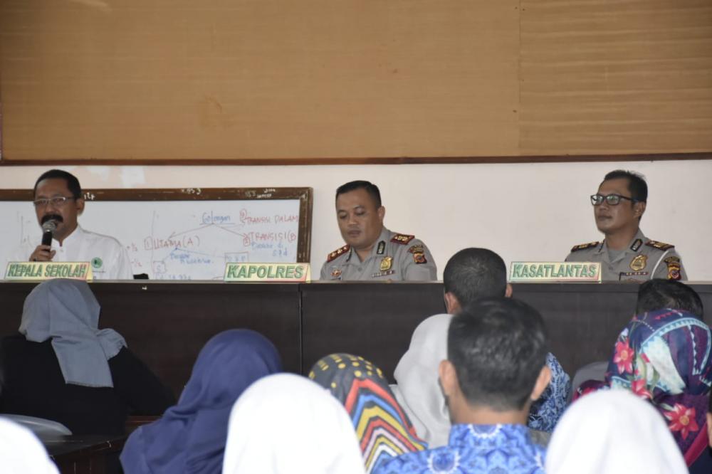 Kapolres Banjar Sampaikan pesan dan sosialisasi tentang keselamatan berlalu-lintas