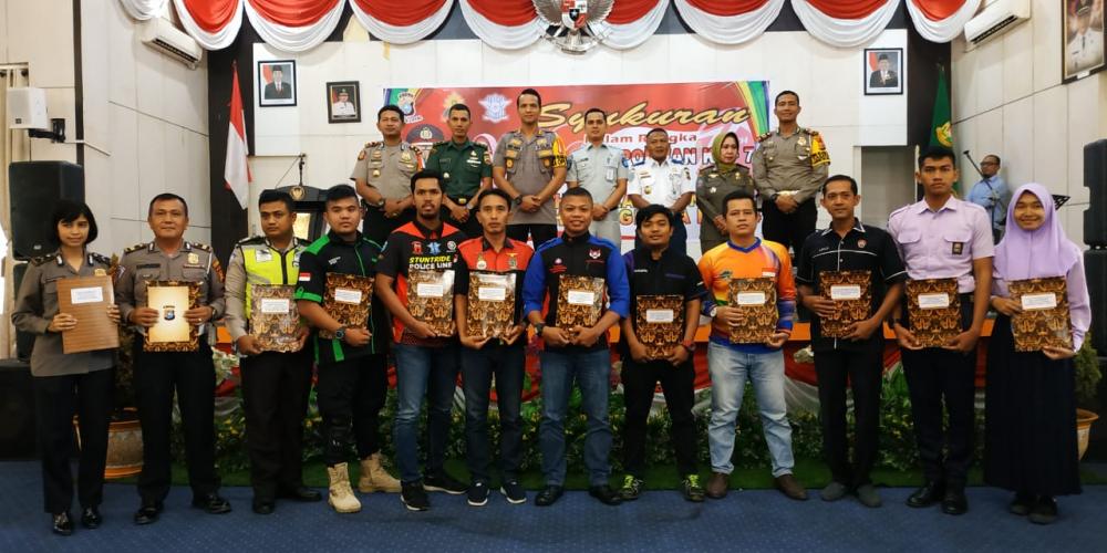 Polres Kampar Gelar Acara Syukuran HUT Polwan ke-71 dan HUT Polantas ke-64