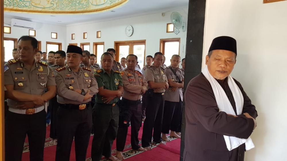 Polres Banjar Laksanakan Shalat Ghoib dikhususkan untuk mantan Presiden RI ke 3
