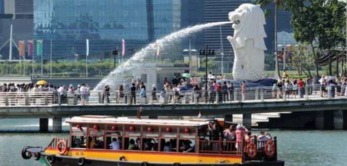 Wow.. Singapura Bakal Robohkan Patung Singa Merlion di Sentosa Island