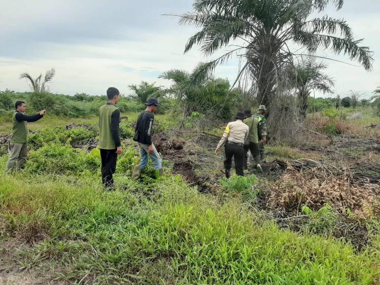 Babinsa Koramil 05/Rupat Lakukan Sosialisasi Karhutla di Kelurahan Tanjung Kapal