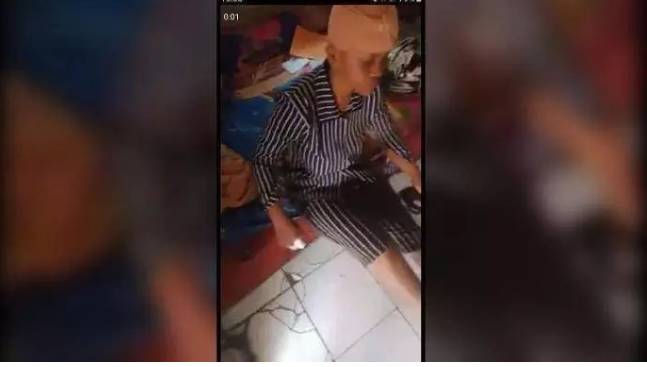Suami Gunduli Istri Jarinya Diketok Sampai Putus .