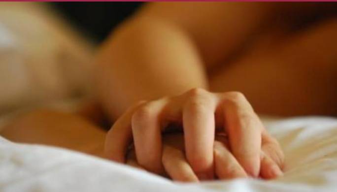 Istri Pergoki Suami Lagi Hubungan Intim Dengan Dengan Mamanya Sendiri