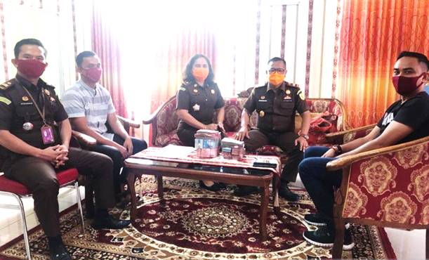 Tiga Terdakwa Korupsi Dana Kerja Sama Media DPRD Rohil Kembalikan Kerugian Negara