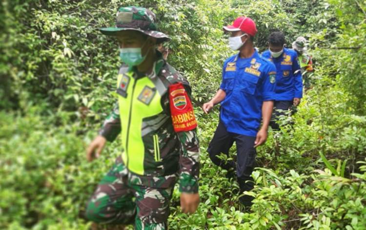 Babinsa Koramil 05/ Rupat Lakukan Patroli Daerah Rawan Karhutla
