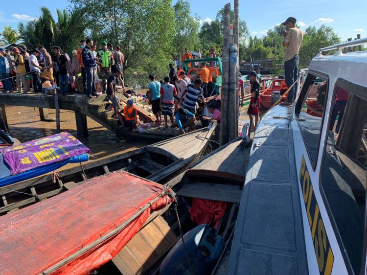 Speedboat Tujuan Tembilahan - Guntung Alami Musibah di Perairan Sei Perak