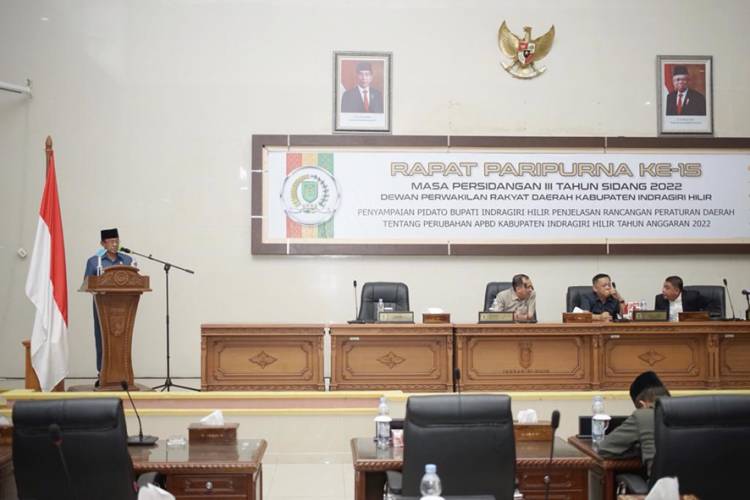 Bupati HM. Wardan Sampaikan Pengantar Nota Keuangan dan Ranperda tentang Perubahan APBD Inhil Tahun 2022