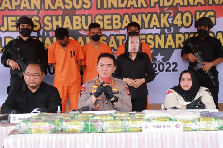 Kapolda Riau Irjen Iqbal Ekspose Pengungkapan Kasus 40 Kg Sabu di Polsek Mandau