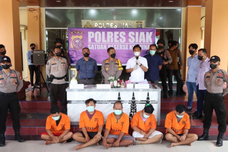 Polres Siak Ungkap Kasus Eksploitasi Anak Dibawah Umur, Dipekerjakan di Kafe