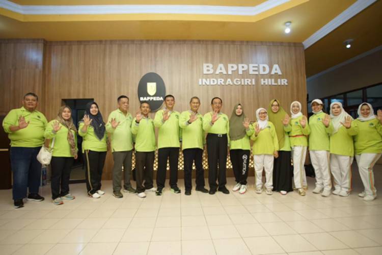 Bupati Inhil HM. Wardan Canangkan Gerakan Lawan Osteoporosis