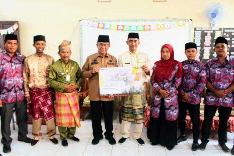 Perjuangkan Terbitnya NIKD dan NIPD, Kepala Desa dan Perangkat Desa Ucap  Terimakasih Kepada Bupati HM WARDAN 