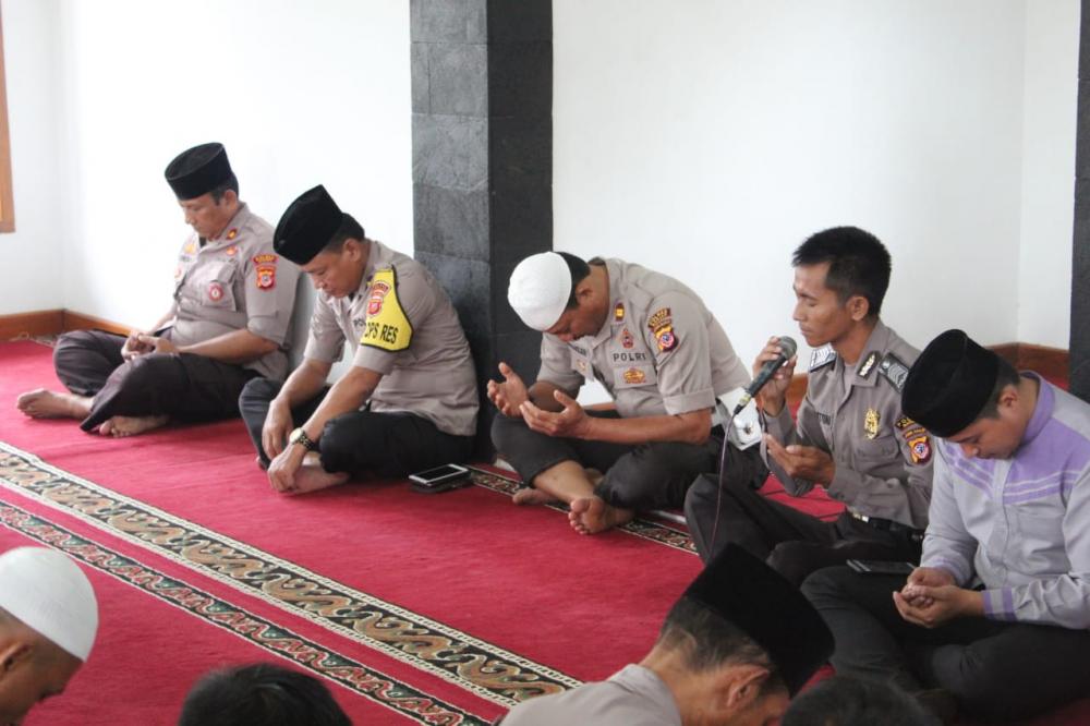 Menjelang Pelantikan Presiden dan wakil Presiden Polres Banjar Gelar Doa bersama dan tausiah