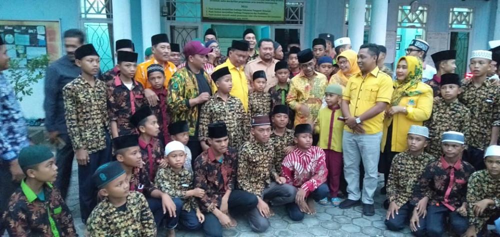 Dalam Rangka HUT ke-55, DPD I Golkar Riau Adakan Syukuran Bersama di Panti Asuhan Putra Kabupaten Kampar