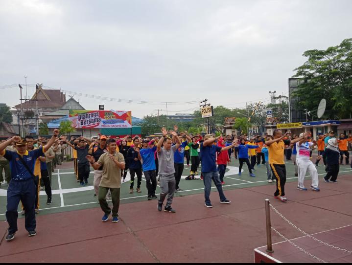 Sinergisitas Antara TNI - Polri, Kodim 0314/Inhi Olah Raga Bersama Polres Inhil